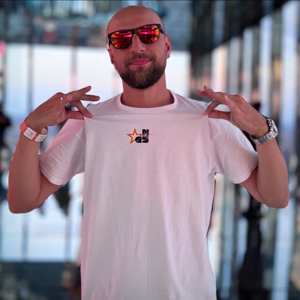 Organizator wesela korzystający z Selfo